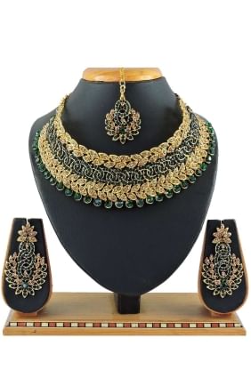 Collier vert de perles de pierres NV0467