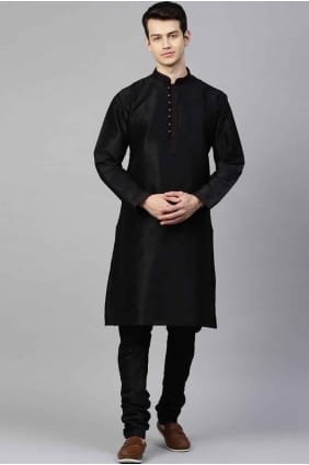 Kurta en soie pour homme en noir KURR57