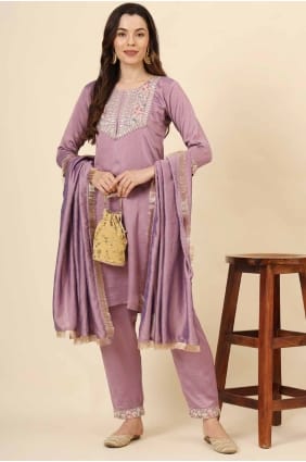 salwar kameez en soie violette avec broderie SK155574