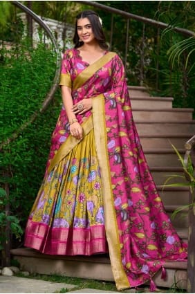 Lehenga Choli en soie avec Zari en jaune LC8417