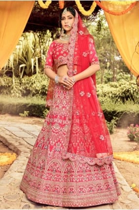 Lehenga choli de mariage en soie brute brodée en rouge LC4250