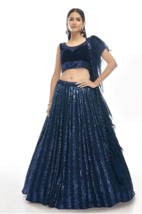 velours brodé bleu marine parti lehenga choli avec dupatta LC5652