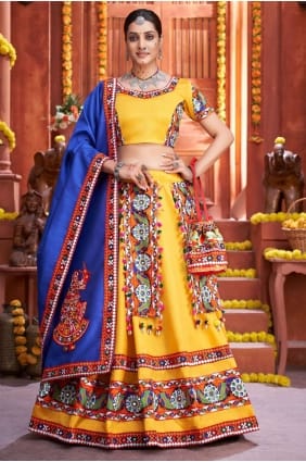 art brodé soie Navratri lehenga choli en jaune avec dupatta LC5739