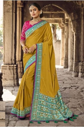 mehndi banarasi sari en soie banarasi avec bordure en dentelle SR22547