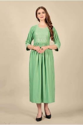 pista straight kurti avec coton brodé KTI1801