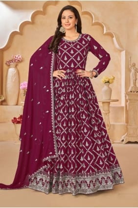 Costume Anarkali violet bordeaux brodé en fausse georgette avec dupatta AS3787