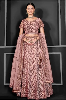 Filet Lehenga Choli pêche avec broderie LC7647