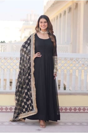 robe robe noire en fausse georgette brodée avec dupatta GW0759