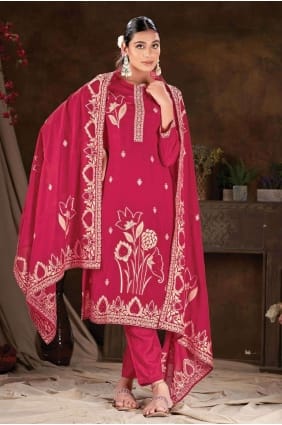 Viscose Salwar Kameez en jaune avec broderie SK154116