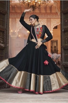choli lehenga noir en viscose brodée LC7941