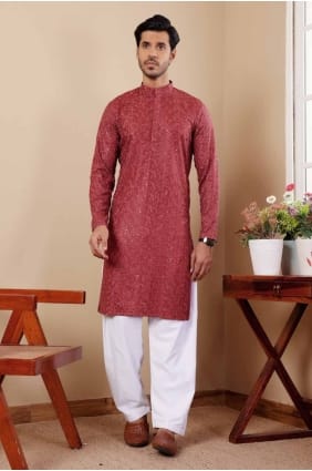 Berry Red Men Kurta en viscose brodée KURR333