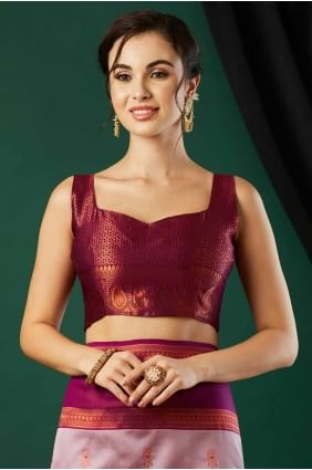 tissage d'un sari en soie de Banarasi en rose avec chemisier SR27830