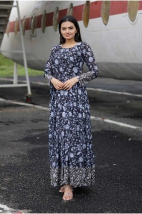 Robe-robe noire en georgette brodée GW1015