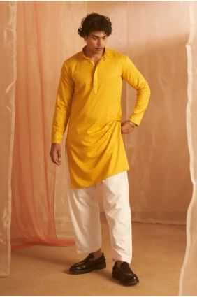 Viscose Hommes Kurta en moutarde avec broderie KURR373