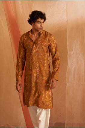 Kurta pour hommes imprimé en soie jaune brunâtre avec dupatta KURR381