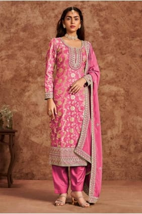 salwar kameez en soie avec broderie en rose SK154952