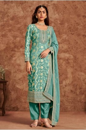 Salwar Kameez en soie brodé vert d’eau avec dupatta SK154954