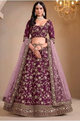 Lehenga Choli en soie d’art du vin avec broderie LC8226