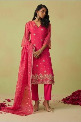 salwar kameez en organza avec broderies roses SK155178