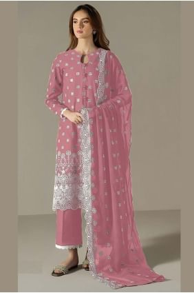 Costume pantalon droit en imitation georgette avec broderies SK155597