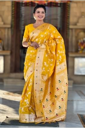 Sari en soie Banarasi jaune avec broderie SR28573