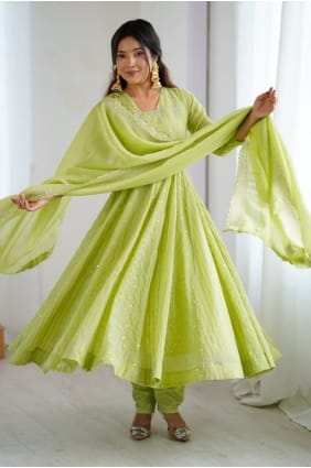 Ensemble Anarkali en soie à sequins couleur pistache avec dupatta AS4219