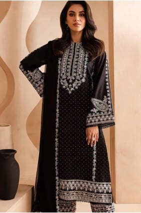Costume palazzo en georgette brodé noir SK155276