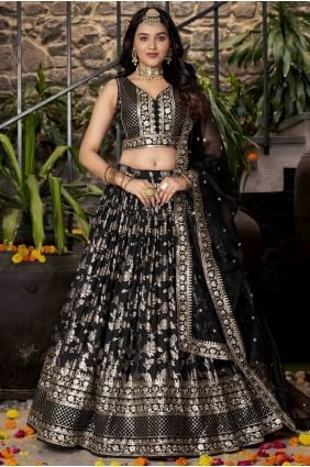 Lehenga Choli Noir en Soie avec Dupatta Assorti LC8524