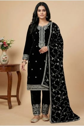 Salwar Kameez brodé en velours noir SK15651