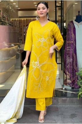 Chanderi Jaune Salwar Kameez en Brodé SK155662