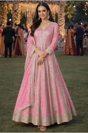Ensemble Anarkali rose en mousseline de soie Chinon brodé AS4327