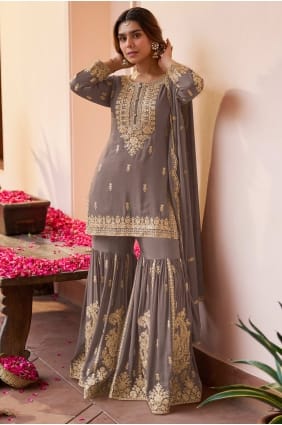 Costume Mouve Sharara brodé en mousseline de soie Chinon avec Dupatta SS1362