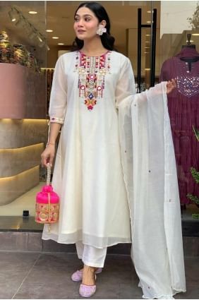 Costume droit blanc en soie Chanderi avec broderie SK155322