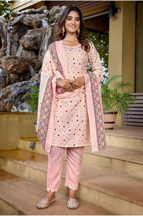 Costume droit rose bébé en coton imprimé numérique avec dupatta SK155426