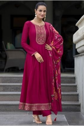 Anarkali en soie brodée rose AS4124