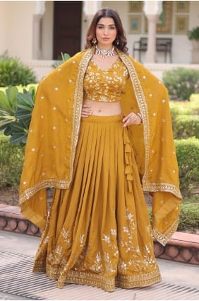 Lehenga Choli moutarde en soie avec broderies LC8896