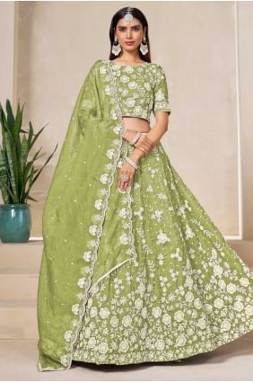 Lehenga Choli en soie en pista avec broderie LC8555