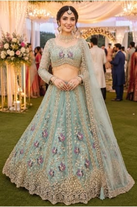 Lehenga Choli de fête brodée en tulle bleu ciel LC9067