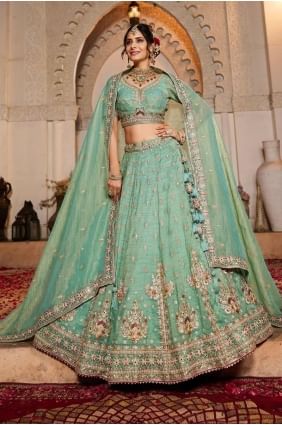 Lehenga Choli de fête brodé en tissu vert d’eau LC8350