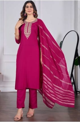 Salwar Kameez en rayonne avec broderies SK155865