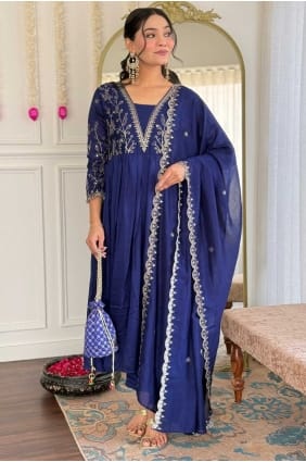 Salwar Kameez en soie brodée bleue avec dupatta SK155852