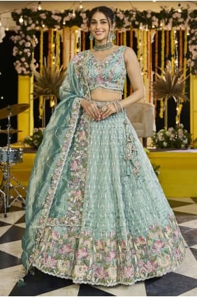 Lehenga Choli brodé en satin pista LC8748