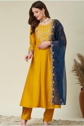 Ensemble Anarkali en soie brodée AS4324