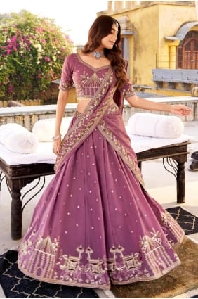 Lehenga Choli en soie lavande brodée avec dupatta LC8885