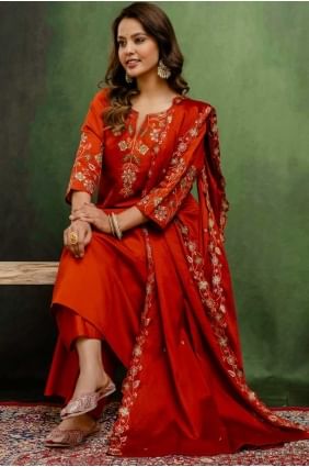 Salwar Kameez en soie avec broderies en rouille SK155697