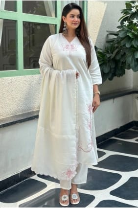 Salwar Kameez en soie blanche brodée avec dupatta SK156079