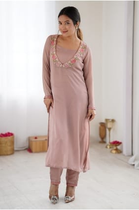 Salwar Kameez en georgette brodée couleur lavande SK159183