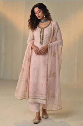 Salwar Kameez en georgette avec broderie rose clair SK15641
