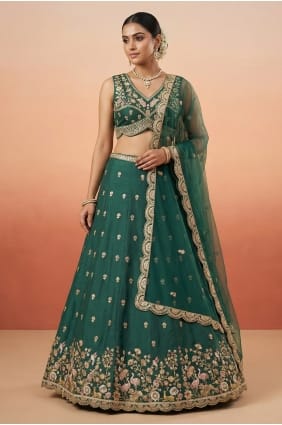 Lehenga Choli en soie brodée verte LC9160