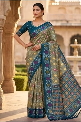 Sari en soie Patola brodé en vert SR30116